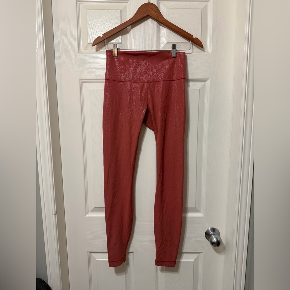Lululemon athletica wunder under high rise  tight leggings size 6 euc